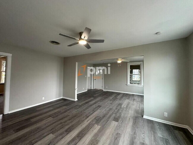 Foto del edificio - 12910 S Cline Ave