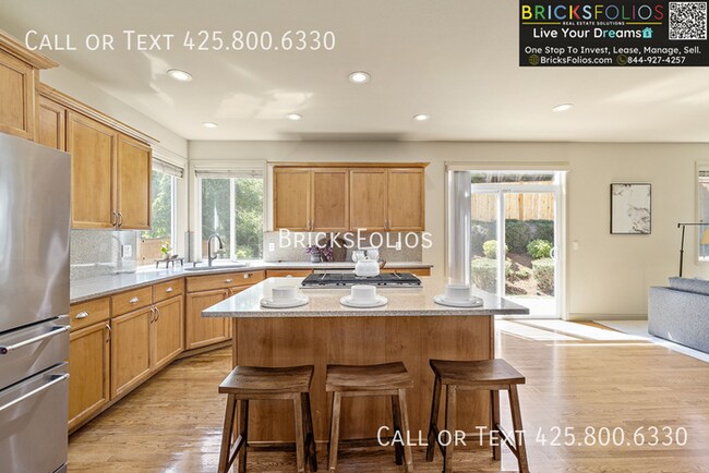 Foto del edificio - Redmond Ridge Luxury Living | East-Facing Murray Franklyn Gem