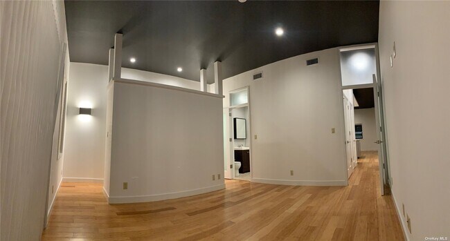 Foto del edificio - 42-35 192nd St