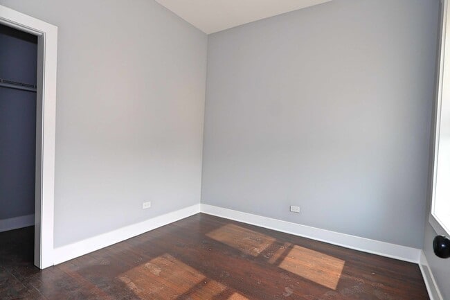 Building Photo - 2858 S Saint Louis Ave