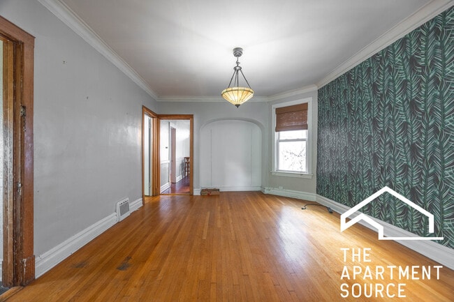 Building Photo - 1631 N Mozart St