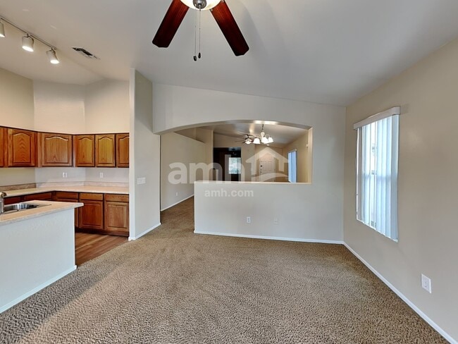 Foto del edificio - 11337 W Lincoln St