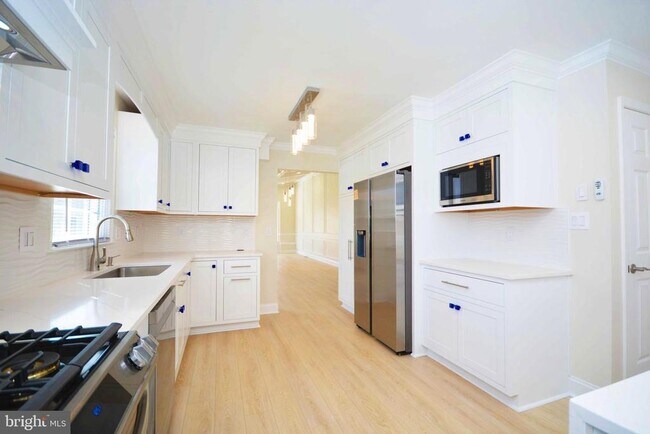 Foto del edificio - 2501 Eastern Point Ct