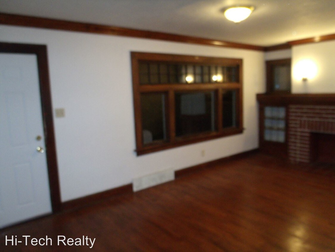 Primary Photo - 10420 Dale Ave
