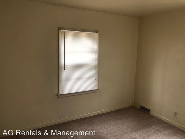 Building Photo - 2 br, 1 bath House - 1627 E Rudisill Blvd