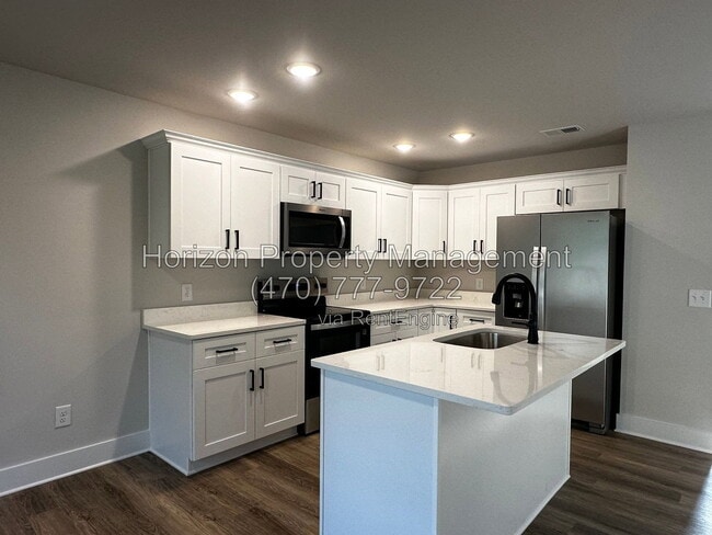 Building Photo - 2674 Fairlane Dr