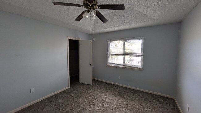 Foto del edificio - 7209 W 56th Terrace