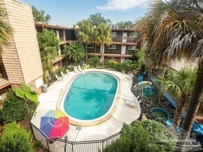 Building Photo - 300 Bayou Blvd