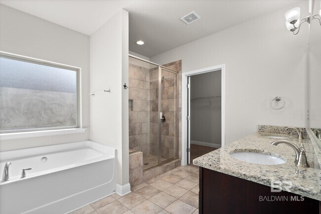 Building Photo - 31566 Spoonbill Rd