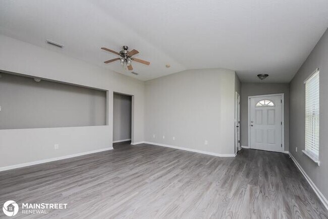 Building Photo - 1068 Morning Light Rd, Jacksonville, FL 32218