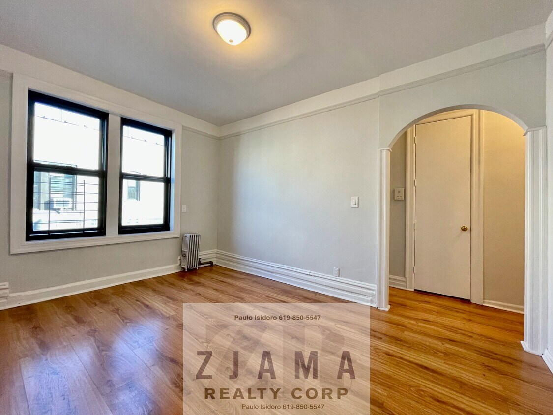 Foto principal - 7 Woodruff Ave