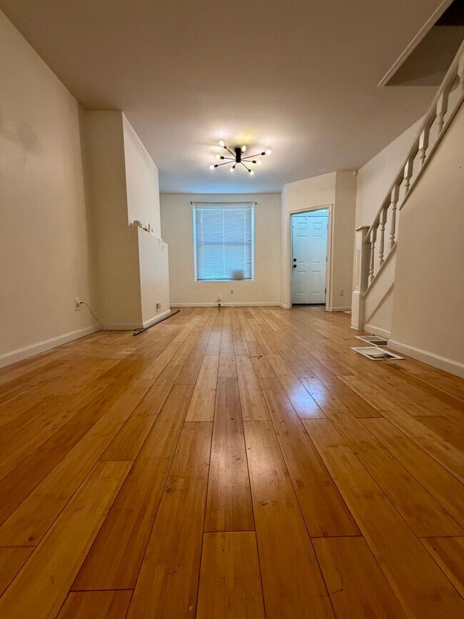 Building Photo - 2018 S Croskey St