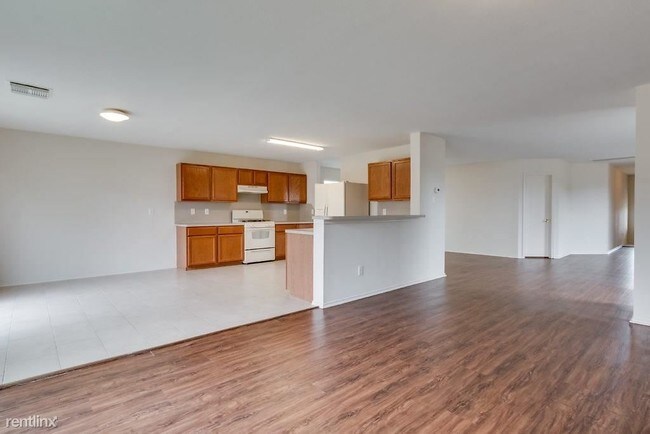 Foto del edificio - 3 br, 2.5 bath House - 20118 Mountaindale Dr