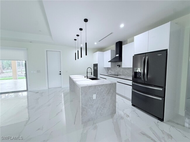 Building Photo - 1821 Desoto Blvd N