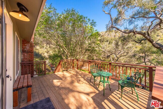 Building Photo - 800 N Topanga Canyon Blvd