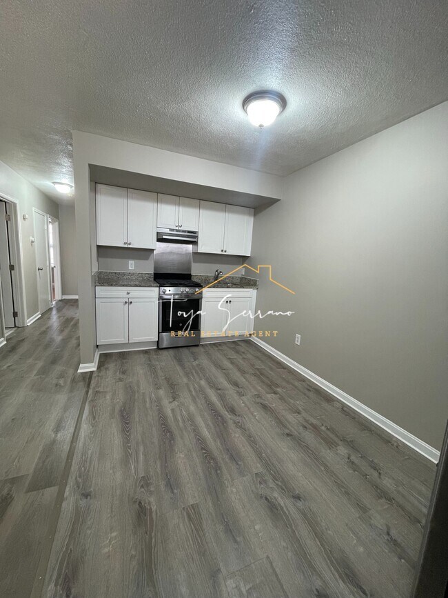 Building Photo - 65 Shawmut St