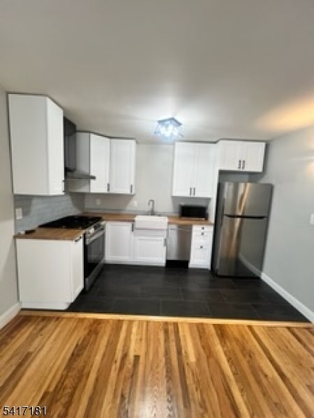 Building Photo - 7000 Columbia Ave