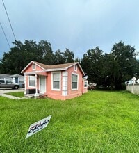 Building Photo - 601 N Emory Ave