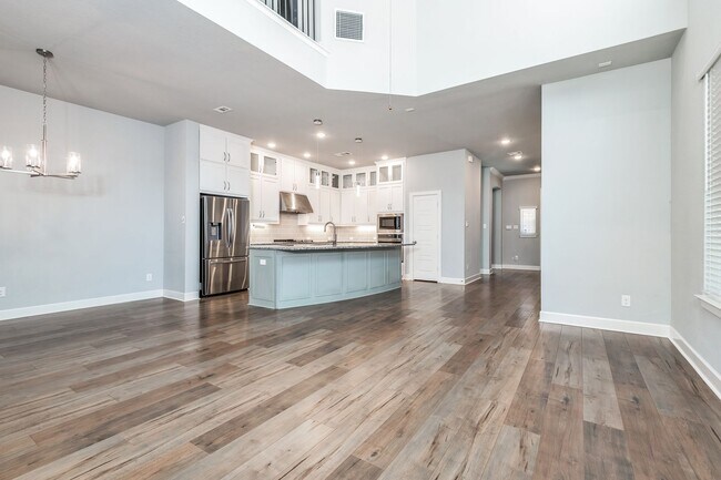 Foto del edificio - Where Comfort Meets Convenience - 3 Bed, 3...