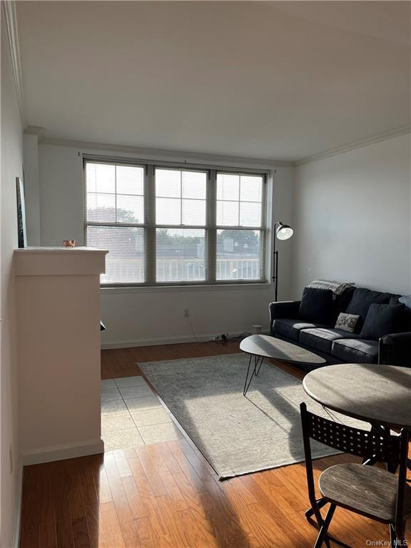 Primary Photo - 300 Mamaroneck Ave