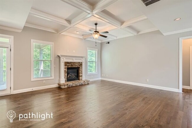 Building Photo - 1893 Skybrooke Ln, Hoschton, GA, 30548