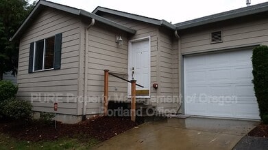 Building Photo - 3633 NE 158th Ave