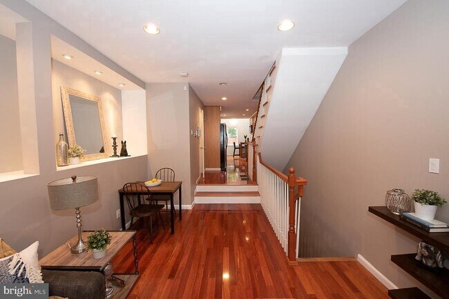 Foto del edificio - 2025 Parrish St