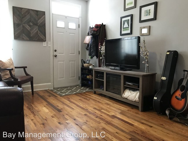 Building Photo - 2 br, 1 bath House - 1108 Sterrett St
