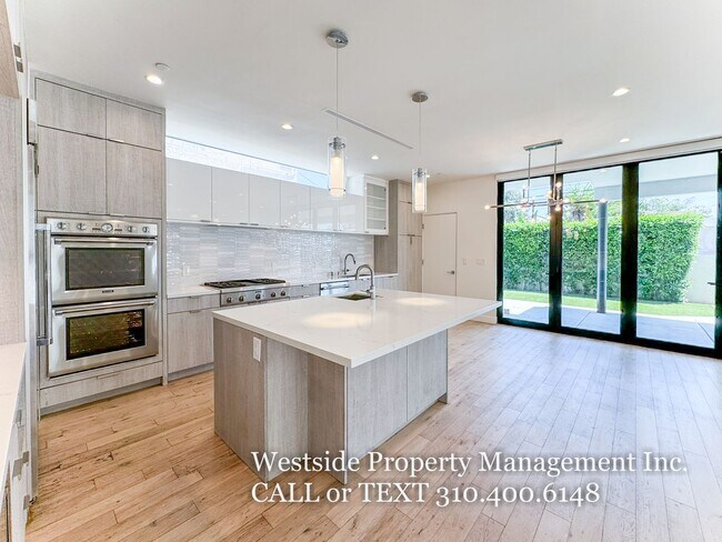 Foto del edificio - 1028 Mansfield Ave