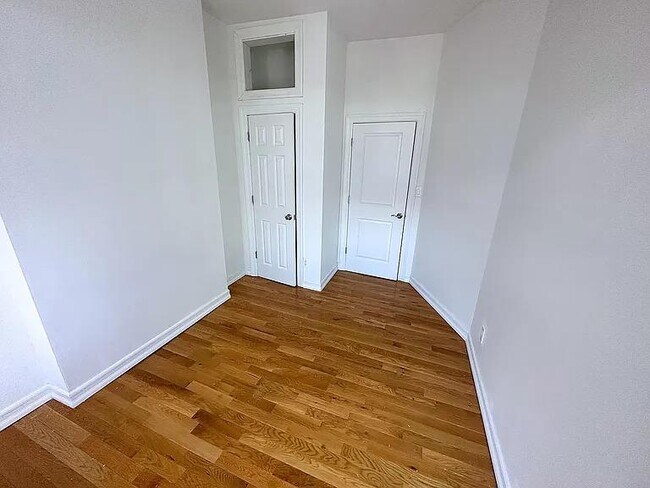 Foto del edificio - 151 Kingsland Ave