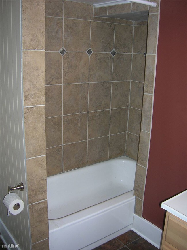 Foto del edificio - 1556 Broadway Ave NW