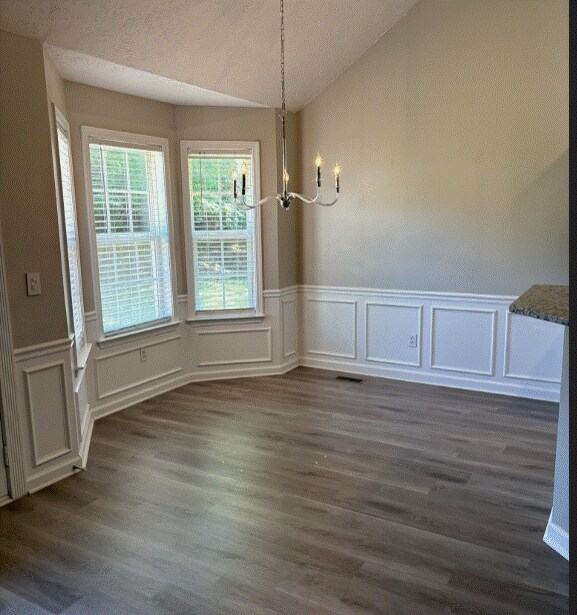 Foto del edificio - 6428 Paddington Way