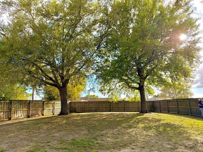 Building Photo - 15336 Margaux Dr