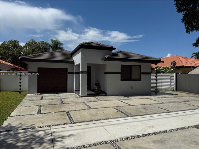 Foto del edificio - 14480 SW 112th St