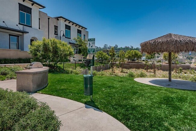 Foto del edificio - SMART Townhome 3bd 3ba Gated Community