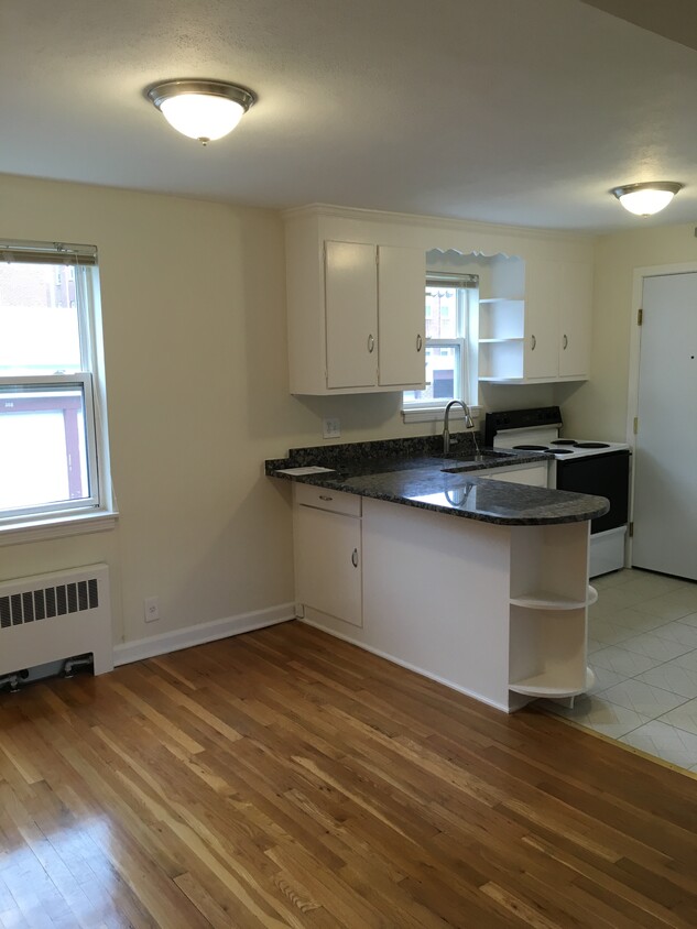 Kitchen - 28 Arnold Way