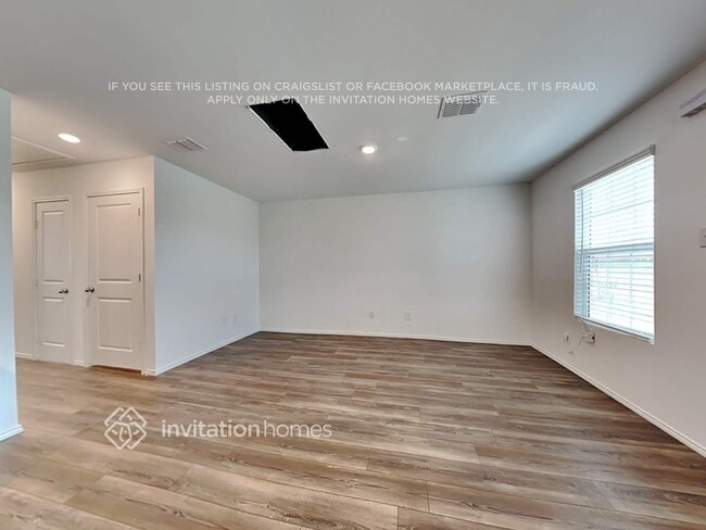 Building Photo - 2928 Greenhorn Ave