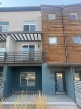 Building Photo - 5129 Ashfield Dr