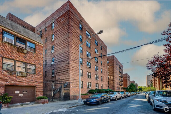 Foto del vecindario - 8360 Vietor Ave