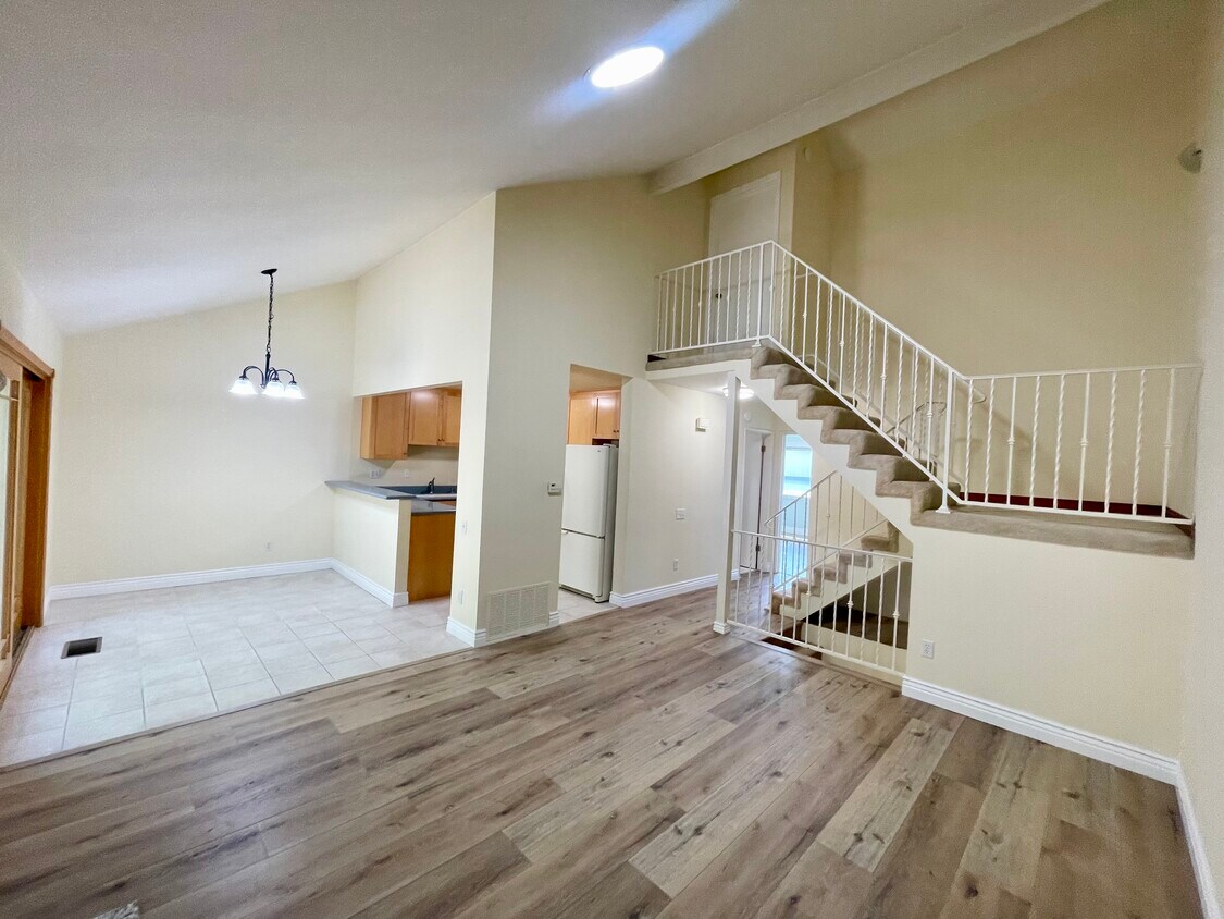Foto principal - 5470 Baltimore Dr