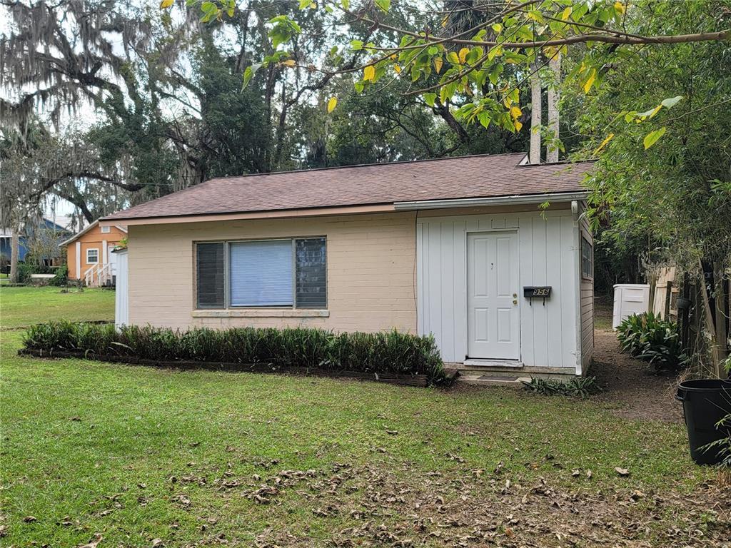Foto principal - 956 NE 3rd St