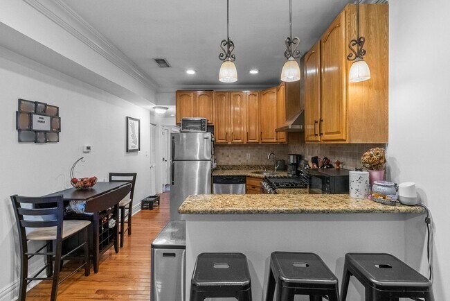 Foto del edificio - 258 New York Ave