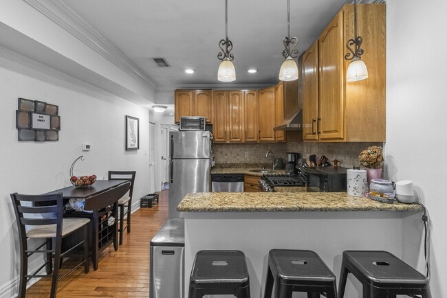 Building Photo - 258 New York Ave