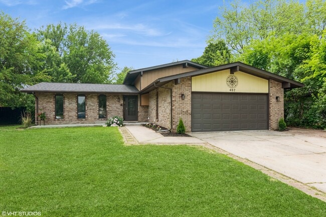 Building Photo - 407 Greenfield Rd