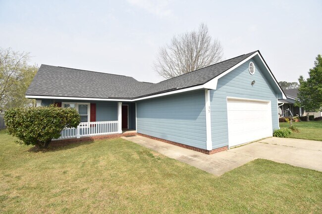 Building Photo - Updated 3 Bedroom and 2 Bath Home