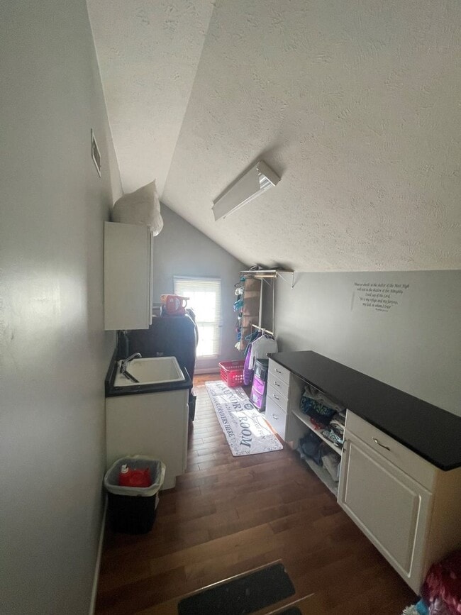 Foto del edificio - Bellevue Home For Rent!