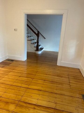 Building Photo - 60 Bancroft Park