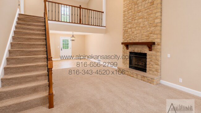 Foto del edificio - Grain Valley Duplex near Everything!