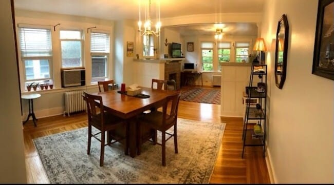 Foto del edificio - 5714 Woodmont St