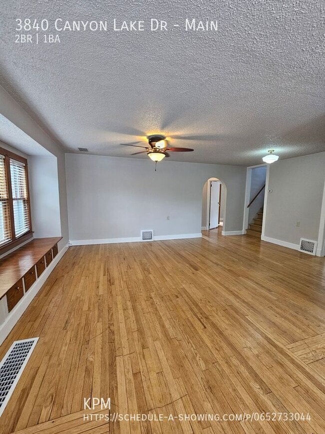 Building Photo - 3840 Canyon Lake Dr